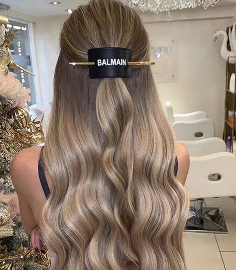 Balmain Hair Couture, Hair Salon Marketing, Hair Couture, Balmain Hair, Couture Hairstyles, Shot Hair Styles, Hair Art, Hair Barrettes, Brunette Hair Color