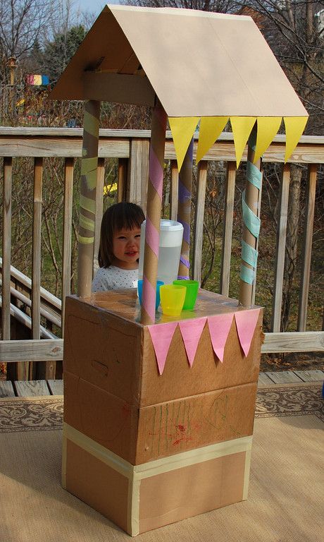 ikat bag: Cardboard Lemonade Stand Diy Carnival Games, Diy Karton, Diy Lemonade Stand, Diy Lemonade, Diy Carnival, Idee Babyshower, Ikat Bag, Cardboard Box Crafts, Cardboard Toys