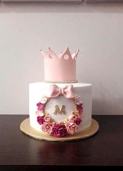 Princess - Cake by Geri Cute Birthday Cake Ideas, Royal Princess Party, Cute Birthday Cake, Princess Cakes, Idee Babyshower, Baby Shower Cakes Girl, Girls Birthday Party Themes, Princess Birthday Cake, Crown Cake