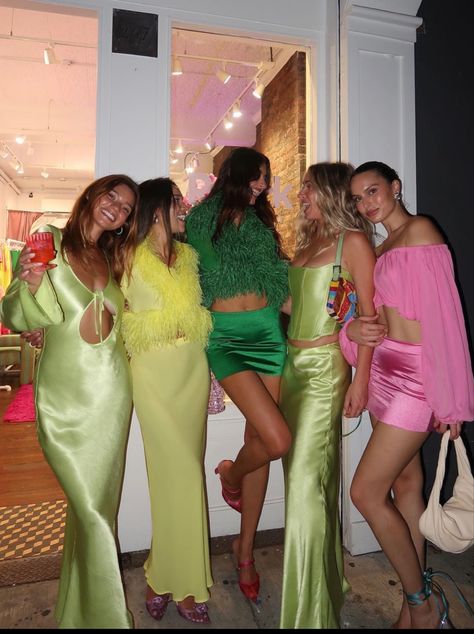 Disco Glam Party Outfit, Group Outfit Ideas, Electric Disco, Miami Vice Party, 80s Aesthetic Outfits, Bachelorette Outfit Themes, All Green Outfit, Disco Chic, Outfit Themes