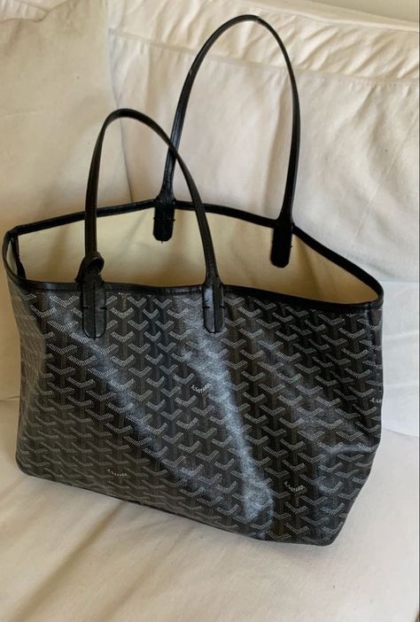 Uni Tote Bag, School Bag Aesthetic, Bag Goyard, Goyard Tote Bag, Uni Bag, Goyard Tote, Goyard Bag, Hello You, Primrose Oil