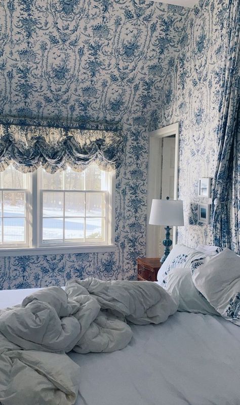 Sky Apartment, Costal Bedroom, Beach House Room, Blue Bedrooms, Room Inspired, Coastal Room, Coastal Granddaughter, Relaxing Bedroom, Coastal Grandma