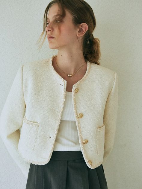 Tweed Jacket Style, White Jacket Outfit, Tweed Jacket Outfit, Outfit Tutorial, Fits Summer, Chanel Style Jacket, Tweed Outfit, Chanel Tweed Jacket, Outfits Dressy