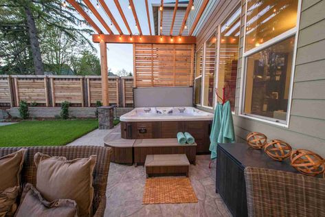 Backyard Privacy Screen, Hot Tub Privacy, Living Structures, Tub Surrounds, Hot Tub Landscaping, Hot Tub Patio, Hot Tub Backyard, Tub Ideas, Backyard Privacy