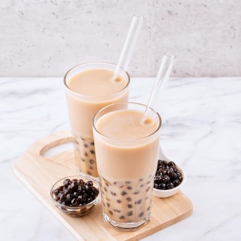 Tapioca Pearl, Glass With Straw, Bubble Tea Straws, Indian Chai, Tea Enthusiast, Bubble Tea Recipe, Black Tea Bags, Black Tea Leaves, Bubble Milk Tea