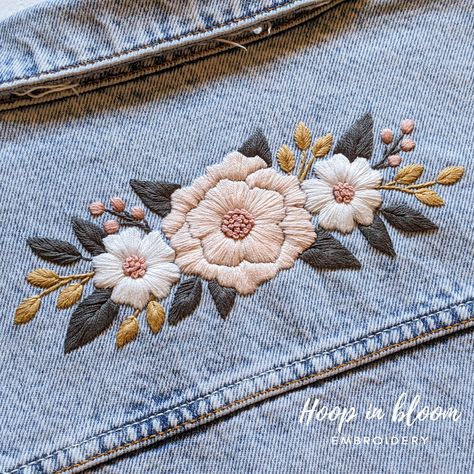 DIY peony denim jacket. #denimembroidery #denimjacketembroidery #peonyembroidery #diydenimjacket Embroidery On Jean Jackets, Jean Jacket Embroidery Diy, Jean Jacket Embroidery, Diy Peony, Denim Jacket Embroidery, Jacket Embroidery, Diy Denim Jacket, Crochet Bottoms, Denim Embroidery