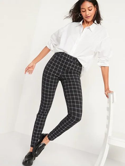 14 Stylish Old Navy Pants That Will Replace Your Denim Windowpane Pants Outfit, Checked Pants Outfit, Pixie Pants Outfit, Checkered Pants Outfit, Windowpane Pants, Professional Aesthetic, Black Chino Pants, Checkered Trousers, Checked Pants