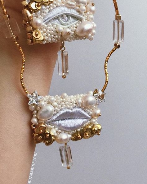 Party Jewelry With Pearl Embroidery, Japan Jewelry Design, Bead Embroidery Necklace, Bead Embroidered Necklace, Beaded Eye, Fiber Earrings, Couture Embellishment, Luxury Beaded Statement Brooches, Gold Work Embroidery