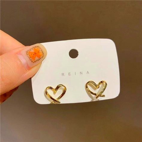 Heart Gold Color Metal Geometric Hollow Simple Shape Stud Earrings for Women Aesthetic Jewelry
 
€1.58 Crystal Earrings Wedding, Cross Earrings Studs, Black And White Love, Simple Stud Earrings, Heart Shaped Earrings, Heart Stud Earrings, Stud Earrings For Women, Birthday Jewelry Gift, Heart Studs