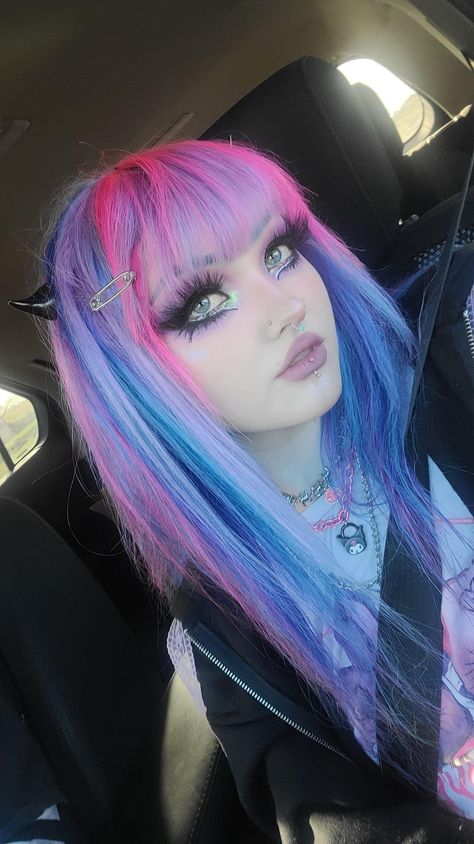 Blonde Colored Hair Ideas, Dark Unnatural Hair Color, Unique Color Hair Ideas, Crazy Dyed Hair Ideas, Medium Goth Hair, Blonde And Blue Split Dye, Alt Colored Hair, Blonette Hair Color Ideas, Hair Color Ideas Vivid