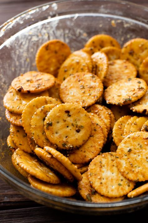 Baked Seasoned Ritz Crackers - This Savory Vegan Savory Ritz Crackers Recipe, Spicy Ritz Cracker Recipes, Seasoned Ritz Cracker Recipes, Seasoned Ritz Crackers, Baked Ritz Crackers, Ritz Cracker Appetizers, Ritz Snacks, Salty Crackers, Veggie Crackers