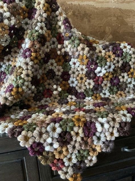 Nature Inspired Crochet Blanket, Lap Crochet Blanket, Multicolour Yarn Crochet Ideas, Crochet Flowers Blanket, Cross Stitch Over Crochet, Crochet Soft Blanket, Aphgan Patterns Crochet, Earthy Crochet Blanket, Cottagecore Crochet Blanket