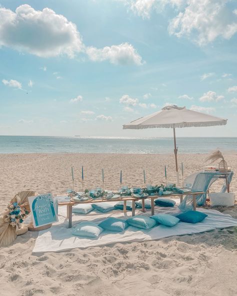 Wrapped in blue bliss for the perfect birthday celebration! 💙✨ From dreamy decor to unforgettable moments, this picnic was all about making memories in style. 🎂🧺 —Cheers to all the clients who celebrate their special moments with us around our picnic tables! 🥂 #paradisepicnics #picnic #picnics #september #eventplanner #birthdayideas #weddingideas #picnicideas #picnicparty #picnicdate #picnictable #datenight #tablesetting #fall #pumpkinlatte #picnicsetup #explore #linkinbio #fy #fyp #tabl... Boho Beach Picnic, Beach Picnic Party, Blue Picnic, Sweet 17, Beach Picnics, Dreamy Decor, Baby Boy 1st Birthday Party, Picnic Decorations, 26th Birthday