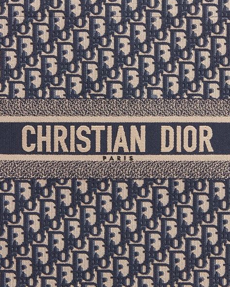 The Ultimate Bag Guide: Dior Book Tote - PurseBlog Dior Wallpaper, Female Books, Dior Style, Blue Origin, Dior Oblique, Dior Logo, Interior Colour, Dior Book Tote, Maria Grazia Chiuri