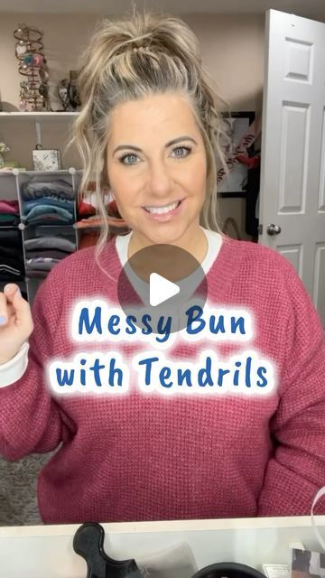 Suzy Turner 🔆 Makeup • Skincare • Hair 🔆 on Instagram: "Extending my wash day out one more day!! This quick and easy hairstyle is perfect for those rainy days! #rainyday #hairstyle #easyhairstyles #hairtutorial #tendrils #messybun #messyhair #simplehairstyles #seintartist #hairtips #howto #busymom" Styling Wet Hair Mornings, Rainy Weather Hairstyles, Rainy Day Hairstyles For Short Hair, Rainy Day Hairstyles For Long, Hairstyles For Rainy Days, Rainy Day Hair, Rainny Day, Rainy Day Hairstyles, Wash Day