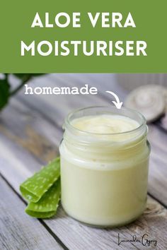 Aloe Vera Recipes, Aloe Vera Moisturizer, Homemade Moisturizer, Diy Kosmetik, Brown Spots Removal, Brown Spots On Face, Baking Soda Shampoo, 140 Pounds, Skin Care Recipes