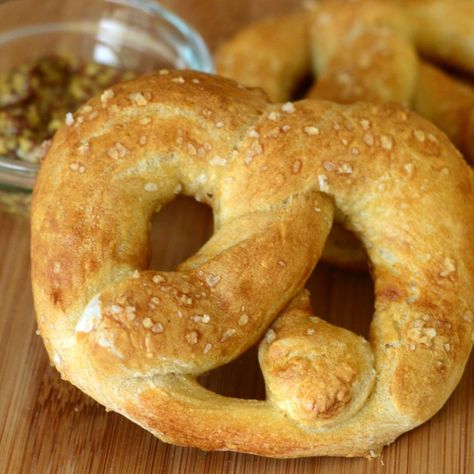 Pretzel Recipe Bread Machine, Store Bought Pizza Dough, Pretzel Dough, Frozen Bread Dough, Homemade Pretzels, Homemade Soft Pretzels, Pretzels Recipe, Soft Pretzels, Pizza Recipes Dough