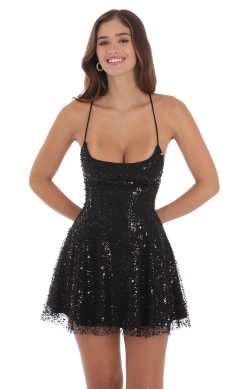 Midnight In Paris Dress, Sparkly Hoco Dress, Black Glitter Dress, Black Hoco Dresses, Sweet 16 Outfits, Beaded Mini Dress, Black Sparkle Dress, Homecoming Dresses Sparkly, Dresses Night