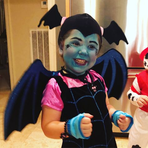 Vampirina makeup Vampirina Makeup, Vampire Costume Kids, Face Painting Images, Painting Images, Vampire Costume, Face Painting Designs, Stage Makeup, Halloween Snacks, Halloween 2019