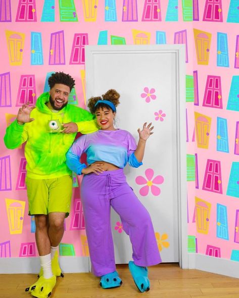 Monster Inc Costume Diy, Mike And Sully Costume, Monsters Inc Costume Diy, Diy Halloween Costumes For Adults, Sully Costume, Disney Costumes Diy, Halloween Costumes For Adults, Diy Couples Costumes, Mike And Sully