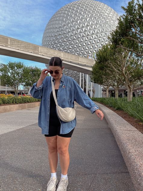 Theme Park Outfit Summer, Disneyworld Outfit Women, Plus Size Disney Outfits, Disney Outfits Summer, Epcot Outfit Ideas, Disneyworld Outfits, Epcot Outfit, Disney Parks Outfits, Erin Robertson