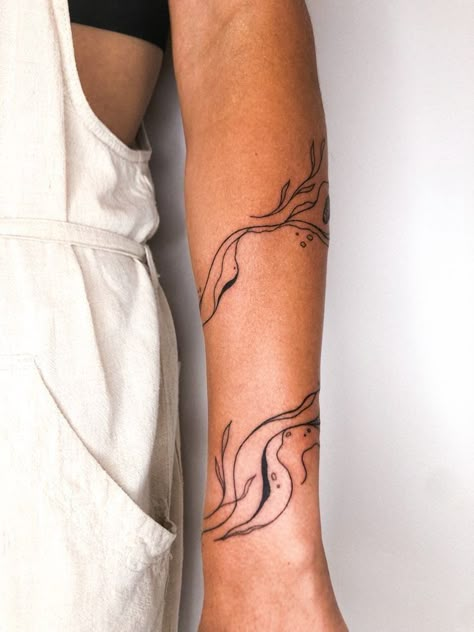 Nature Tattoo Wrap Around, Coral Wrap Around Tattoo, Seaweed Wrap Around Tattoo, Kelp Arm Tattoo, Wavy Tattoo Design Arm, Abstract Wrap Around Tattoo, Minimalist Wrap Around Tattoo, Womens Wrap Around Arm Tattoo, Seaweed Wrap Tattoo