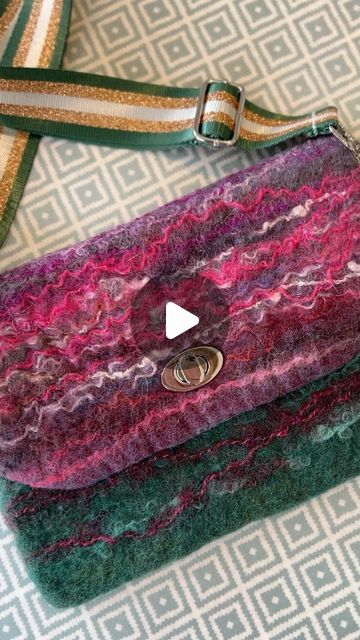 Nuno Felting Tutorial, Wet Felting Tutorial, Felt Clutch, Smart Textiles, Wool Batts, Felt Tote Bag, Felted Crochet, Felt Tote, Wet Felting Projects