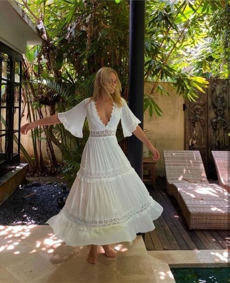 Mamma Mia Wedding Dress, Mamma Mia Aesthetic, Mamma Mia Wedding, Mia Aesthetic, Mode Pop, Estilo Tropical, Skandinavian Fashion, White Summer Dress, Mia 3