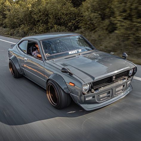 Old Japanese Cars — 1979 Toyota Corolla KE35! 🔑 @tirawat_01 📸... 240z Datsun, Corolla Toyota, Datsun Car, Custom Muscle Cars, Car Driving, Mitsubishi Lancer Evolution, Street Racing Cars, Honda S2000, Ae86