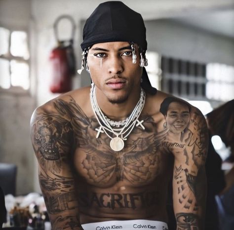 Boys With Tattoos, Trevor Jackson, Kelly Oubre Jr, Jordan 1 Outfit Women, Kelly Oubre, Nba Fashion, Black Men Street Fashion, Cute Black Guys, 문신 디자인