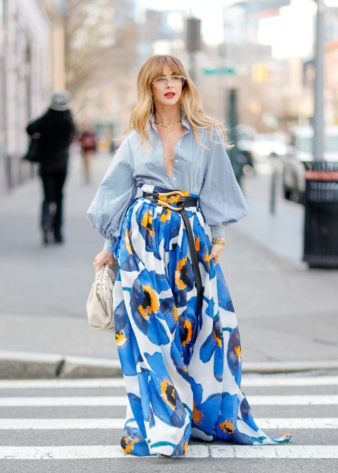 Floral Maxi Skirt Outfit, Flower Skirt Outfit, Floral Skirt Outfits, Maxi Skirt Style, Full Maxi Skirt, Long Skirt Outfits, Maxi Skirt Outfits, Julianne Hough, Floral Maxi Skirt