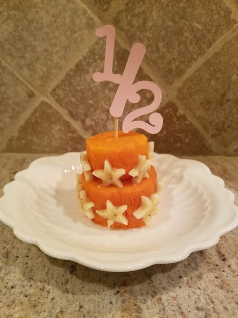 Half Birthday Cake Recipe, Smash Cake For 6 Month Old, Half One Birthday, Healthy Half Birthday Cake, Half Birthday Food Ideas, 6 Month Old Cake Half Birthday, Baby Half Birthday Cake, 6 Month Smash Cake, 6months Birthday Ideas