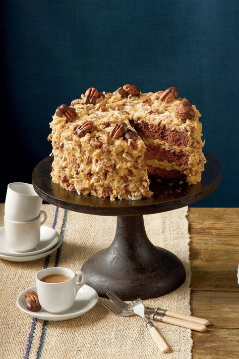 Homemade German Chocolate Cake, Vintage Pasta, German Chocolate Cake Recipe, Chocolate Cake From Scratch, Coconut Pecan Frosting, Coconut Pecan, Rich Desserts, Gateaux Cake, German Chocolate Cake