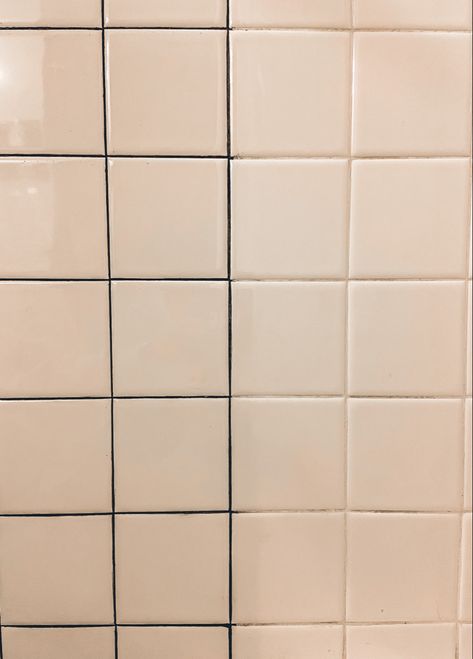 Dark Grout Bathroom Tile, White Square Tiles Black Grout Kitchen, Painted Bathroom Inspiration, White Tiles Brown Grout Bathroom, White Square Subway Tile Bathroom, 4x4 White Tile Bathroom, Grey Square Tiles Kitchen, White Square Tile Dark Grout Bathroom, White Square Tiles Black Grout