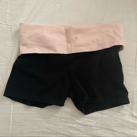 Victoria’s Secret Pink Yoga Shorts Xs Nwot Fold Over Shorts, Victoria Secret Under Set, Victoria Secret Clothing, Victoria Secret Collection, Victoria Secret Shorts, Pink Yoga Shorts, Acid Bath, Vintage Victoria Secret, September Fashion