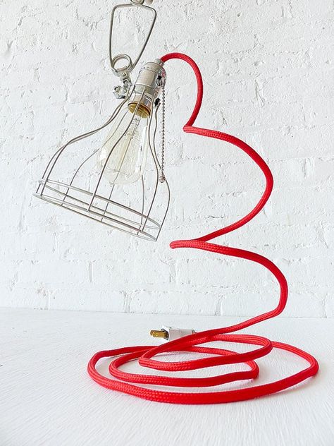 Desk Lamp Diy, Small Desk Lamp, Vintage Machine, Desk Lamps Bedroom, Clip Lamp, Retro Lampe, Cage Light, Deco Luminaire, Work Lamp