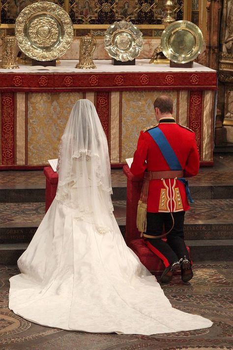 Prince William and Kate Middleton's Royal Wedding Album Ahead of their seventh anniversary, revisit the the Duke and Duchess of Cambridge's magical day. Alexander Mcqueen Wedding Dresses, Royal Wedding 2011, William Kate Wedding, Kate Middleton Wedding Dress, Principe William Y Kate, Duchesse Kate, Kate Und William, Düşes Kate, Middleton Wedding