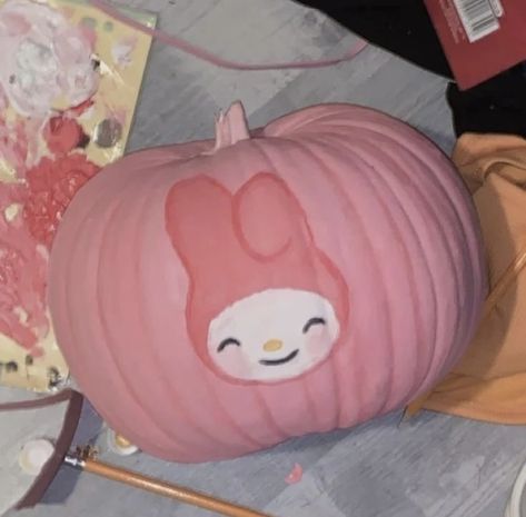 My melody sanrio pink halloween pumpkin carving painting Jack o lantern cute Pumkin Carving Kawaii, My Melody Pumpkin Painting, Pink Pumpkins Ideas, Small Pumpkins Painting, Pumpkin Painting Ideas Sanrio, Kawaii Pumpkin Painting, My Melody Pumpkin Carving, Sanrio Pumpkin Painting, Anime Pumpkin Painting