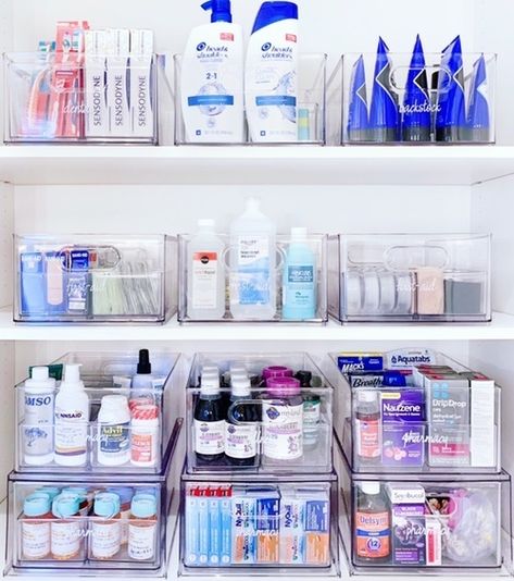 First-aid and pharmacy 💊 #thehomeedit #getorganized How To Organize Bathroom Cabinets, Organize Bathroom, Medicine Cabinet Organization, Organizar Closet, Bathroom Cabinet Organization, Home Edit, Medicine Organization, House Organisation, Linen Closet Organization