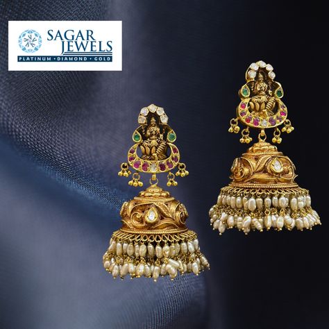 Gold Buttalu Earrings Latest Heavy, Nakshi Jhumkas, Antique Jumka, Jhumkas Gold, Big Earrings Gold, Elegant Gold Necklace, Small Earrings Gold, Temple Jewellery Earrings, Beautiful Diamond Earrings