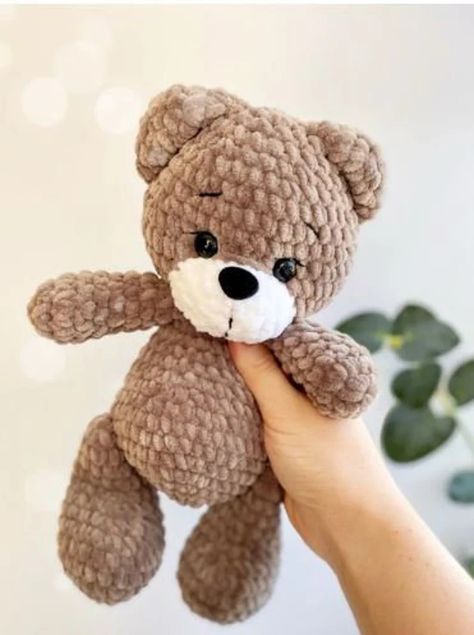 Crochet A Teddy Bear, Cute Crochet Things, Crochet Teddies, Make Your Own Stuffed Animal, Crochet Bob, Teddy Bear Amigurumi, Bear Patterns Free, Bear Amigurumi, Crochet Bear Patterns