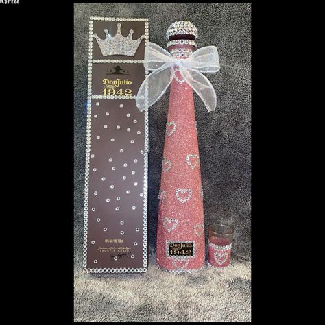 Pink Glitter Alcohol Bottle, Glitter Covered Alcohol Bottles, Pink Don Julio Bottle, 1942 Tequila Decorated, Custom Alcohol Bottles, Bottle Decoration Ideas Creative, Decorated Bottles Ideas, Decorated Alcohol Bottles, Glam Bottles