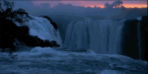 Sunset at the falls. | 32 Things That Will Make You Feel All Warm And Fuzzy Inside Waterfall Gif, Iguazu Falls, Free Camping, Beautiful Gif, Nature Gif, Beautiful Waterfalls, Aesthetic Gif, Nature Images, Fallen Angel