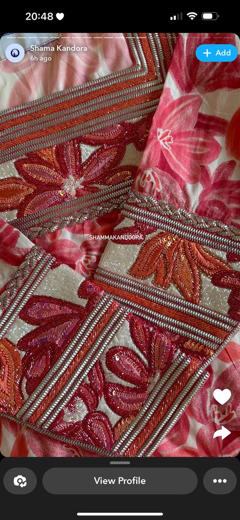 Luxury Bollywood Style Embroidered Fabric, Luxury Embellished Embroidered Fabric For Eid, Saudi Embroidery, Luxury Embroidered Fabric With Printed Motifs For Eid, Embroidery Designs Jalabiya, Jalabia Styles, Graduation Poster, Arab Fashion, Scrapbook Stickers Printable