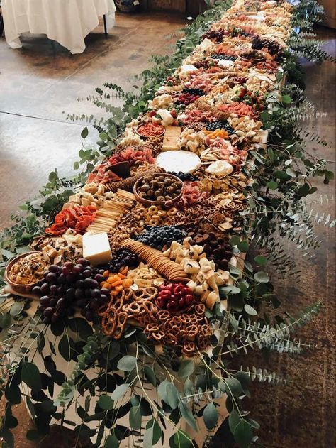 colorful grazing table wedding ideas for fall season Katering Pernikahan, Grazing Table Ideas, Different Types Of Food, Cocktail Hour Wedding, Charcuterie Inspiration, Grazing Table, Grazing Tables, Rustic Country Wedding, Wedding Cocktails