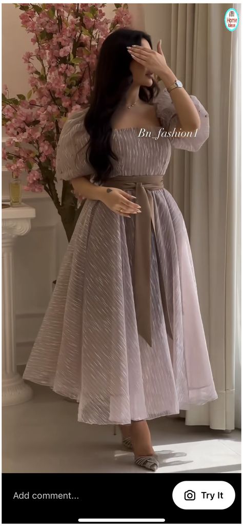 Birthday Outfit Maxi Dress, Maxi Dress Ideas Casual, Birthday Dresses For 16th Birthday, Long Dresses For Birthday, Birthday Party Dresses For Women Indian, Summer Wedding Outfits Indian, Trending Birthday Outfits, Latest Frock Designs For Women, Frocks For Women Party