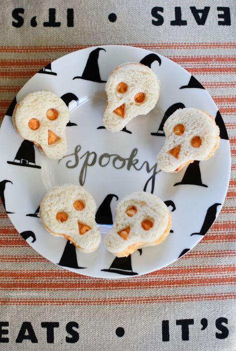 Halloween Party Food Sandwiches, Spooky Sandwiches For Halloween, Halloween High Tea Party, Skeleton Themed Food, Kids Halloween Tea Party, Halloween Afternoon Tea, Halloween Tea Party Ideas, Fall Afternoon Tea, Halloween Brunch Ideas