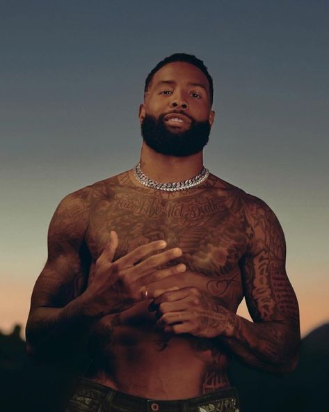 Black Handsome Men, Odell Beckham Jr Instagram, Black Man Aesthetic, Odell Beckham Jr Haircut, Oura Ring, Black Men Beards, Odell Beckham, Scruffy Men, Black Men Street Fashion