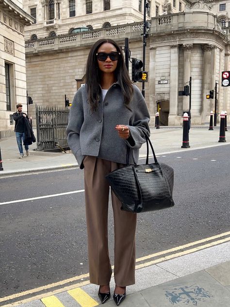 Manager Outfit, Winter Work Outfits For Women, Winter Work Outfits, Office Fits, Winter Street Style, 2024 Moodboard, Trendy Fall Fashion, New York Outfit, Fashion Trend Forecast