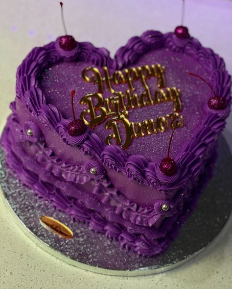 💜𝓟𝓾𝓻𝓹𝓵𝓮 𝓟𝓪𝓼𝓼𝓲𝓸𝓷 💜 Can we get into the moood!! This cake literally had my heart fluttering. I looove !!!💜 Now Booking August & Beyond ! (2 slots remaining for July ) ✨Visit our order request form to book your cake! 💐 www.BatterAndBlossom.com 💐 • • • • #batterandblossomcakery #cakedecorating #explorepage #buttercream #glamcupcakes #cupcakes #cakedesign #dallascakes #planocakes #littleelmtx #littleelmcakes #prospercakes #mckinneycakes #aubreycakes #frisco #dallas #planotx #cake #buttercr... Pink And Purple Cake Ideas, Purple Cake Ideas, Black Heart Cake, Pink And Purple Cake, Purple Cakes, 30th Bday, Now Booking, Heart Cake, Bday Ideas